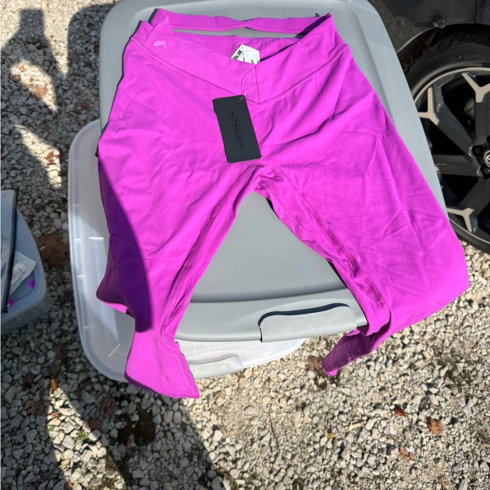 Alphalete Women's Bright Purple Leggings